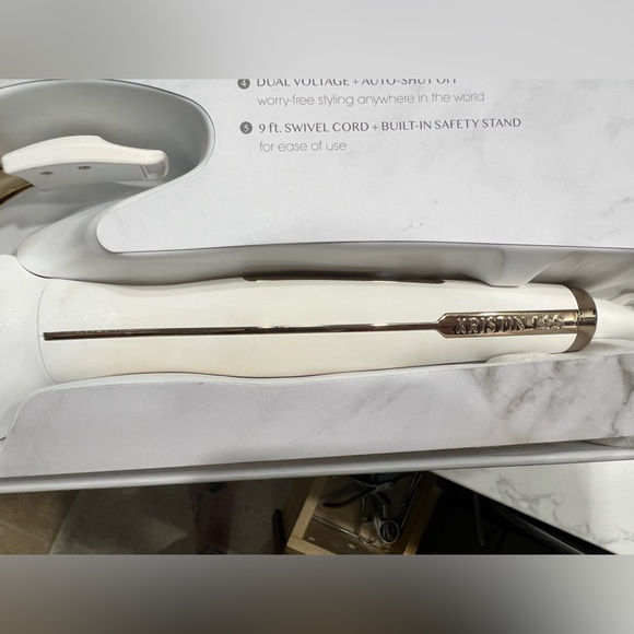 T3 Gold and White Curling Iron - Picture 5 of 7